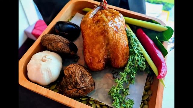 Saint Pierre, 2 Michelin Stars and Relais & Châteaux, Singapore x BlackBookAsia смотреть онлайн