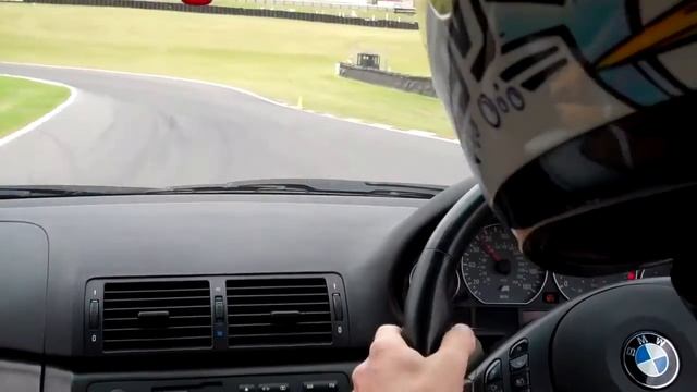 In car @ Brands Hatch. BMW M3 e46. Over heating smg gearbox @ 4'55" смотреть онлайн