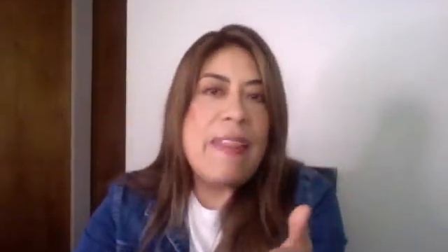 ¡DERBEZ SE BURLA DE NAVIDAD Y ELLA LE RESPONDE! смотреть онлайн