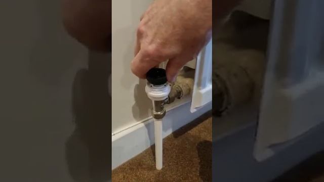How to change the battery in a Honeywell Evo Home radiator thermostat смотреть онлайн