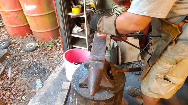 Twisted Tongs 2 The Tongening! Easy Bolt Jaw Split Jaw смотреть онлайн