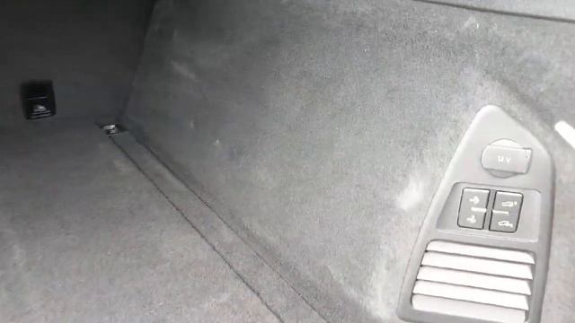 211D29006 - Volkswagen Touareg R R 3.0 Tfsi Phev 462HP 5DR AUT RefId: 49142... смотреть онлайн