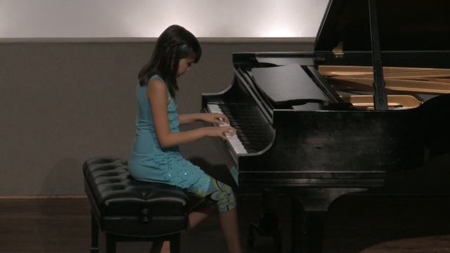 2nd and 3rd movements Clementi Sonatina Celia 10 years old смотреть онлайн