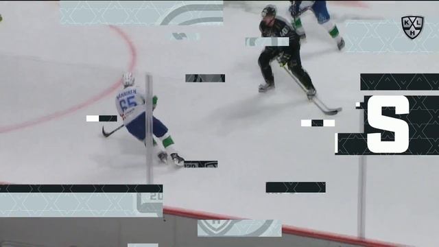 Fedotov stops it lying on the ice смотреть онлайн