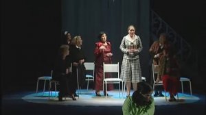 Спектакль "Восемь любящих женщин".