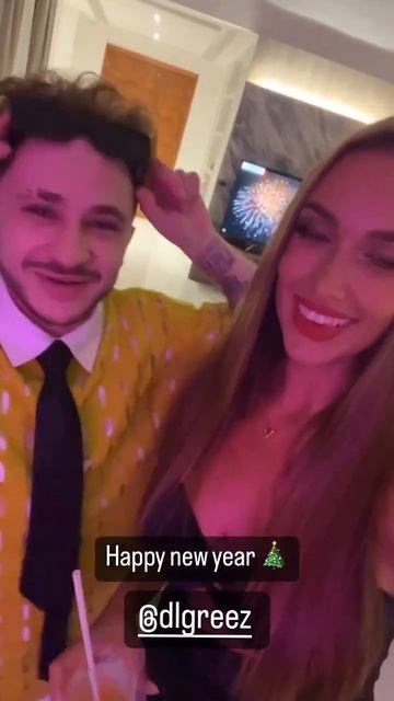 Luxury Girl и Эльдар Джарахов поздравляют всех с Новым Годом! смотреть онлайн