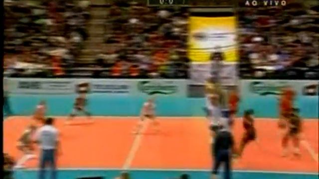 Sport/Mauricio de Nassau x Racing Club de Cannes - Primeiro set 2.2 смотреть онлайн