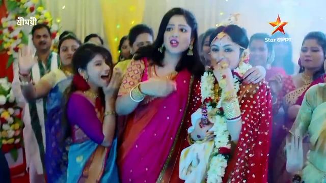 দিঠির বিয়ের আনন্দে ডান্স ফ্লোরে মেতে উঠল সবাই । বাদ গেল না জুন আন্টিও । смотреть онлайн