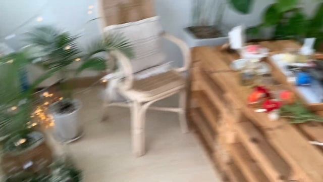 Lili VLOG Ep.1: mukbangs, cafe, 4points hotel and swimming смотреть онлайн