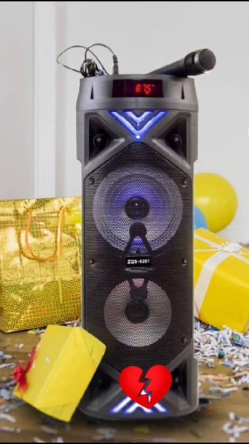 Ахахахахахахахахахахвхах, обычная колонка против большой колонки(спикер-мена) кого выбермте вы? смотреть онлайн