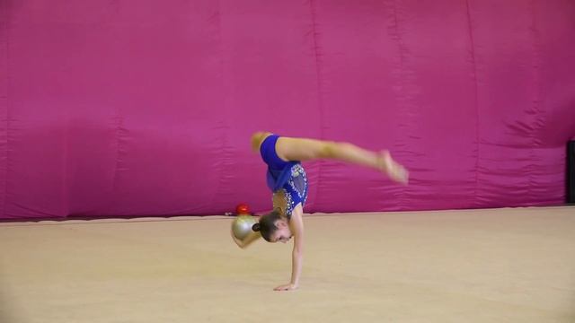 Колодяжна Мария 2007 финал мяч   Харьков 5