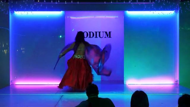 ШВТ "РАЯНА". Светлана Литвин. Шоу с крыльями смотреть онлайн