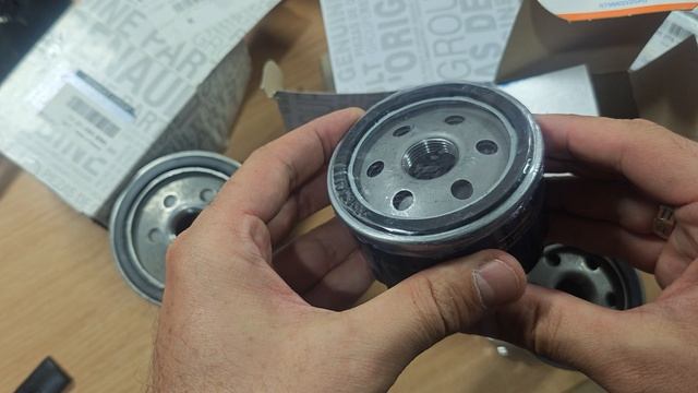 Масляный фильтр Renault сравнение подделки и оригинал Purflux.mp4