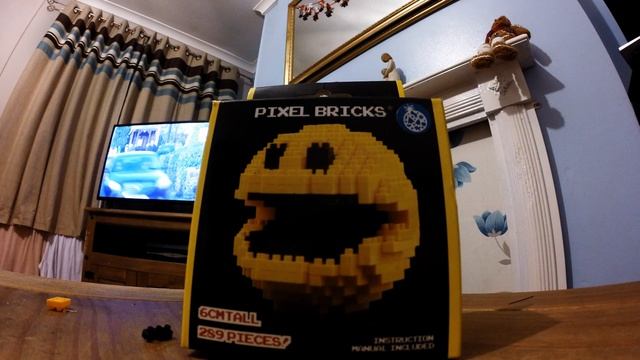 Pac-Man Pixel Bricks! смотреть онлайн