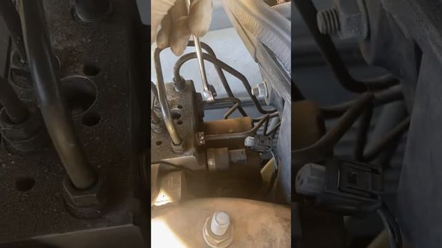 ABS replacement on Range Rover HSE смотреть онлайн
