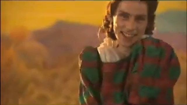 Sir Frederick Ashton's La Fille mal gardée - TV Commercial смотреть онлайн