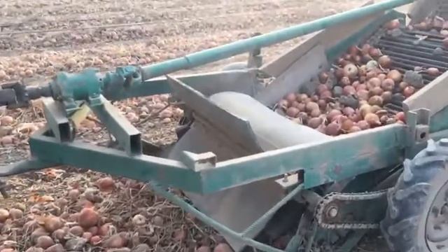 Самодельный лукоуборочный комбайн смотреть онлайн