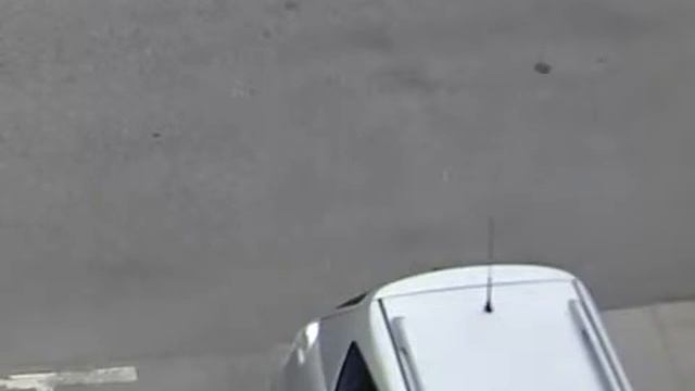 AXIS Digital Autotracking Installed on AXIS P3367 VE Network Camera смотреть онлайн