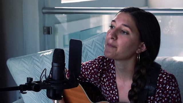 Katya Grasso - Traveling On | Laguna Beach Sessions смотреть онлайн