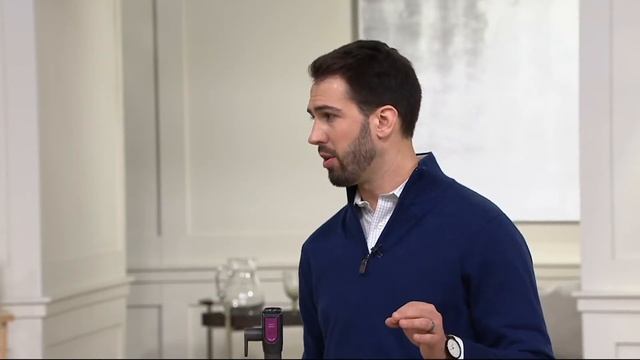 Shark Rocket Ultralight Vacuum with 5 Tool Attachments on QVC смотреть онлайн