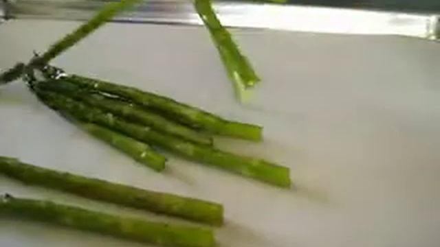 ASPARAGUS - How to Roast ASPARAGUS Instructions смотреть онлайн