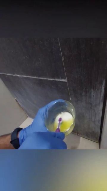 How to remove hard water stains on shower door #shorts #short #hardwaterstain #removestains смотреть онлайн