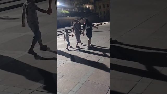 Бразильский хит на набережной Корнилова под театр теней Севастополь Музыка улиц смотреть онлайн