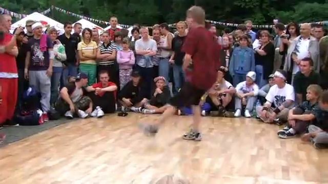 B boy Sesja 2008 Powermoves смотреть онлайн