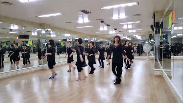 Hush! Survive…Line Dance