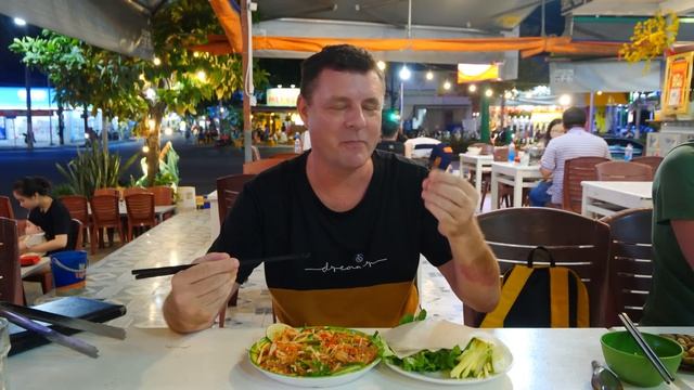 Обзор Phan Thiet Quan 2. Полноценный сюрприз! смотреть онлайн