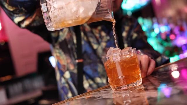 Old Fashioned - Beluga Bar Surrey смотреть онлайн