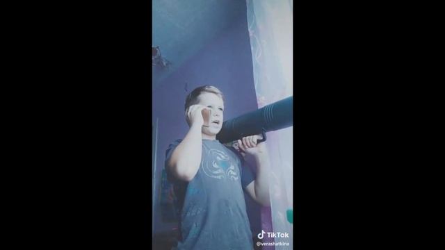 Тик-Ток провалился в унитаз #1 смотреть онлайн