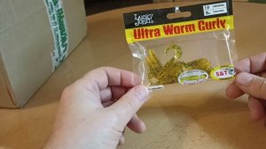 Распаковка посылки со слагом съедобным Lucky John Pro Series Ultraworm Curly