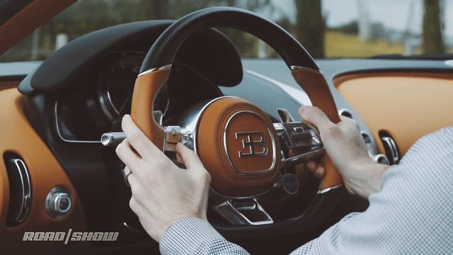 Deep dive: Take a look at the tech in the Bugatti Chiron смотреть онлайн
