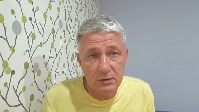 Российские брокеры экстренно избавляются от безналичной валюты. Почему и как быть в этой ситуации смотреть онлайн