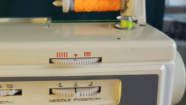 Singer-Beckmann намотка шпульки, заправка ниток. смотреть онлайн