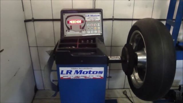 LR Motos - Balanceamento da Roda Traseira da Harley Davidson Preta - 8111 смотреть онлайн