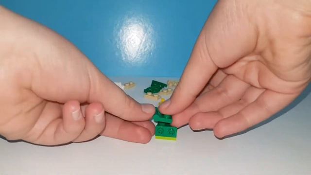 Mini build 9 : A caterpillar 💚💚 #LEGO #Legofriends #Lifewithlego #Minibuilds смотреть онлайн