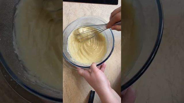 Лучшие пончики ложкой ! Окупивсь в детство !!!#shorts #пончикирецепт