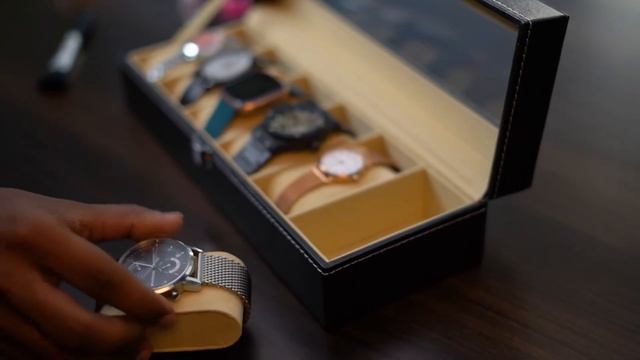 About Space Vegan Leather Watch Organizer - 6 slots смотреть онлайн