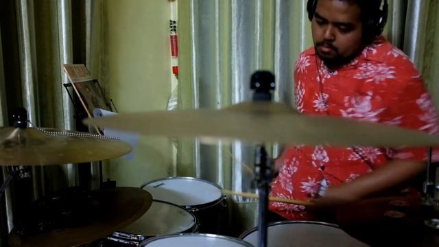 Nicki Minaj Barbie Tingz (Drum Cover) смотреть онлайн