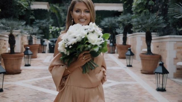 ROBERTO BRAVO - Bravo Moment With Victoria Bonya