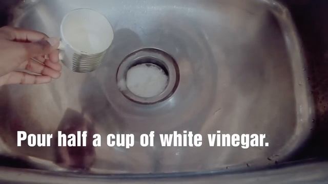 She Pours a Cup of Salt Down the Drain. Reason Will Amaze You |Unclog Drain with Salt & Baking Soda смотреть онлайн