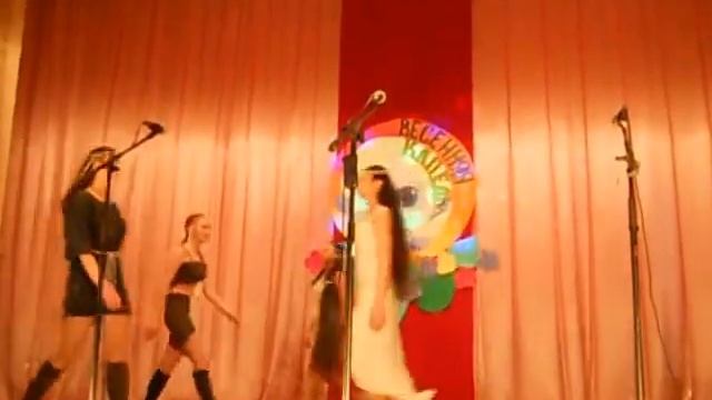 Постановка «Иллюзия» в исполнении Театра моды МОУ Магнитная СОШ смотреть онлайн