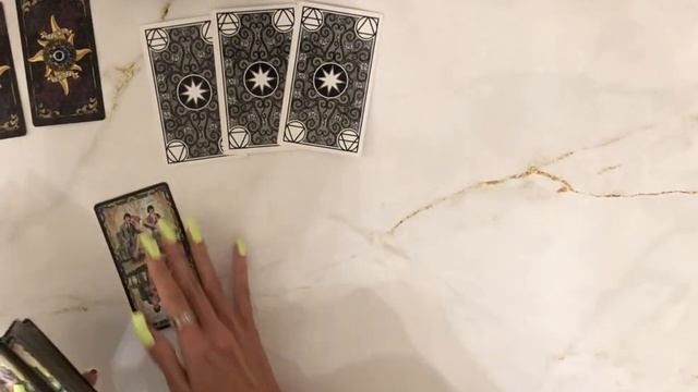 ⚛️👁🗝Расклад на Таро - «Какой он человек?»🌱💫 смотреть онлайн