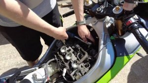 Kawasaki Ninja ZX-6R 636B | Luftfilter & Zündkerzen wechseln | DIY