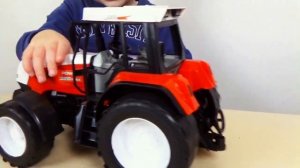 Транспорт для детей Трактор лесовоз распаковка с Егоркой