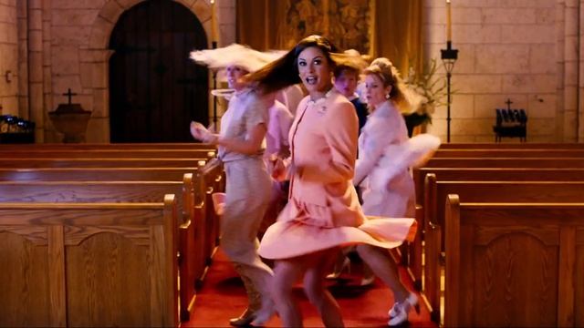 Rock of Ages: O Filme - "Hit Me With Your Best Shot" (legendado) [HD] смотреть онлайн