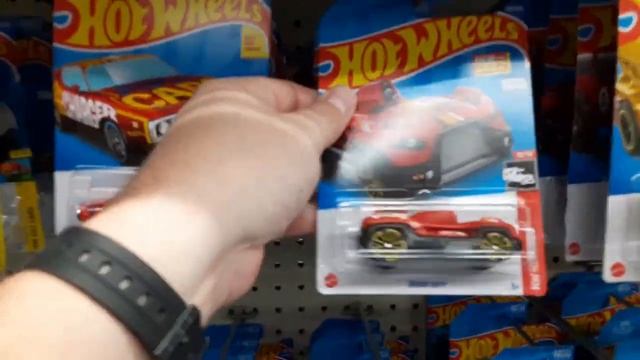 Ultimate Robocop FOUND @ Target | Hot Wheels Hunting смотреть онлайн