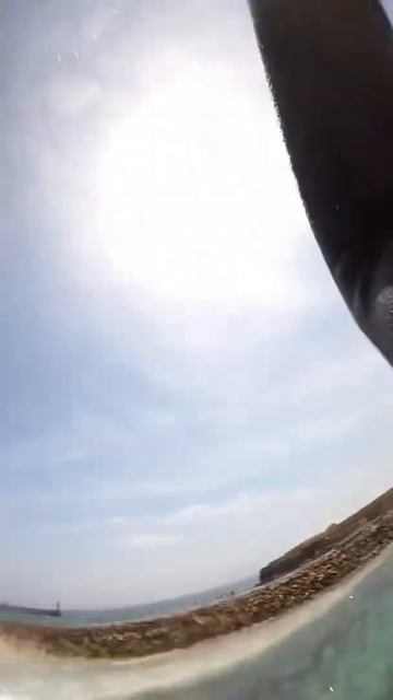 What a kitesurfer sees during a double megaloop! 😵💫🚀 смотреть онлайн